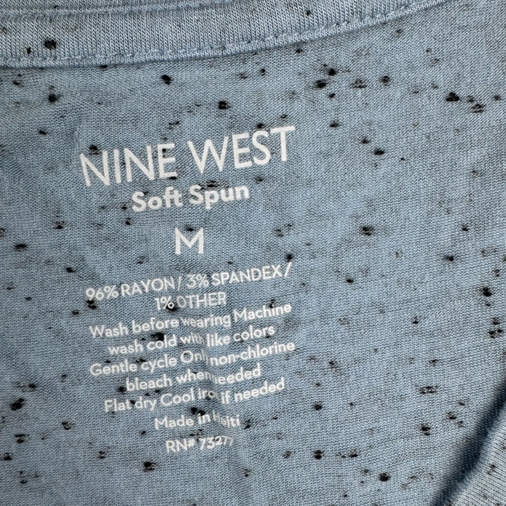 Nine West Speckled Light Blue V-Neck Tee - Picture 2 of 7